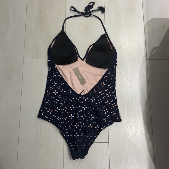 NWT! JCrew Halter One-piece Swimsuit in Lazer Cut Eyelet size 12 - Picture 8 of 12